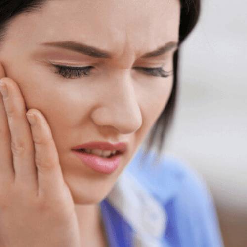 面痛找不出原因,可能是頸椎病引起?